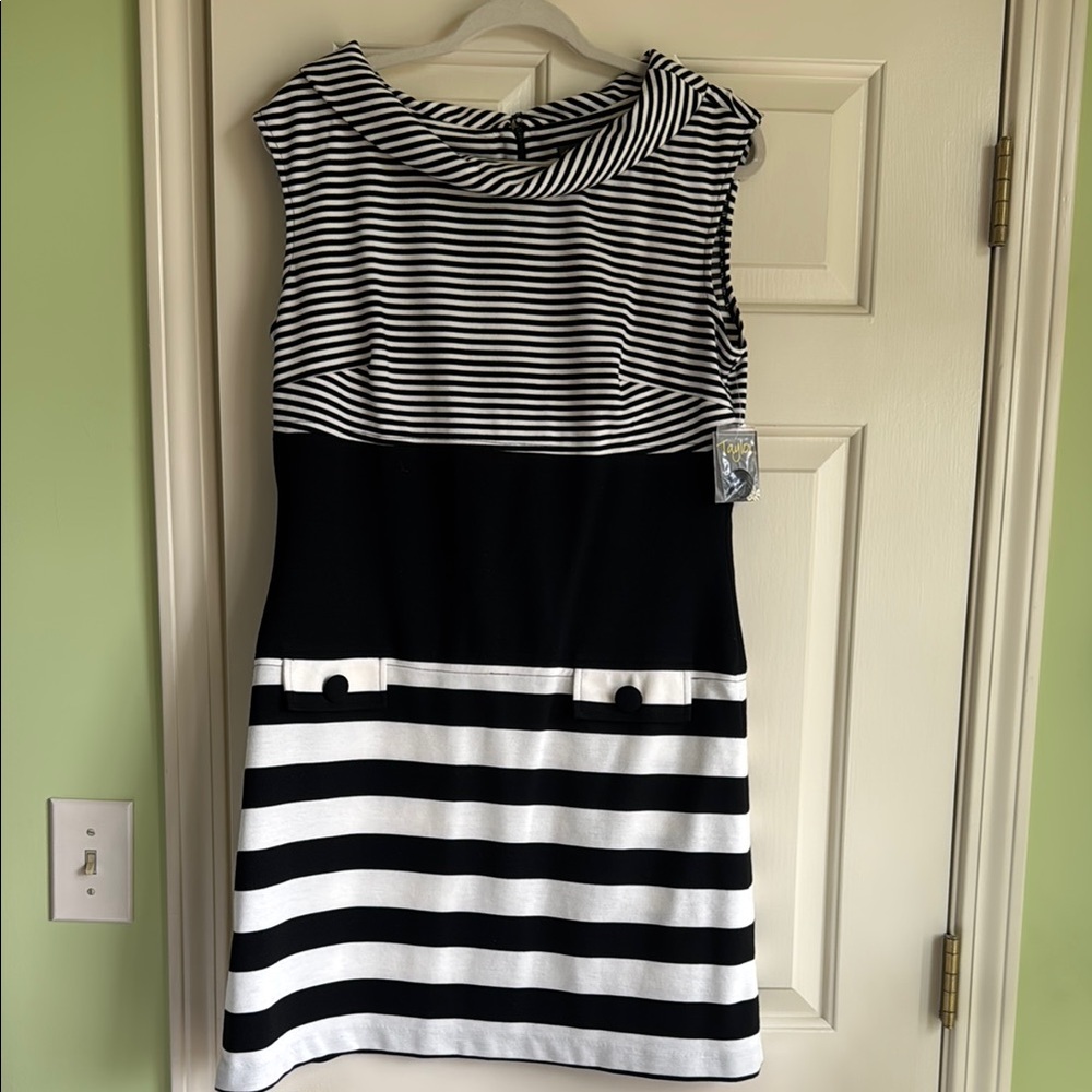 NWT Taylor Black & White striped knit dress